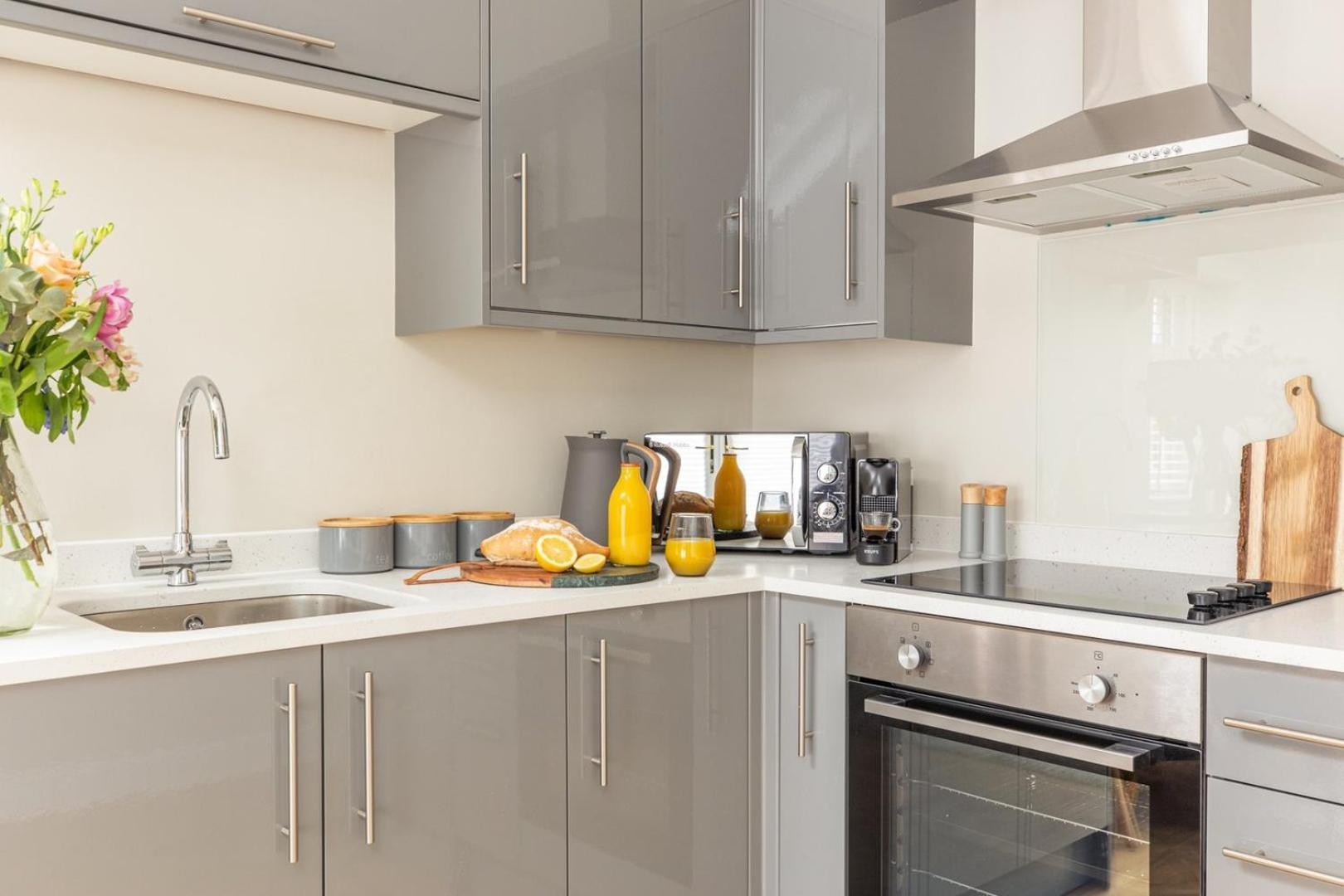 Cohost Partners | Close To City Centre | One Br! 카디프 외부 사진